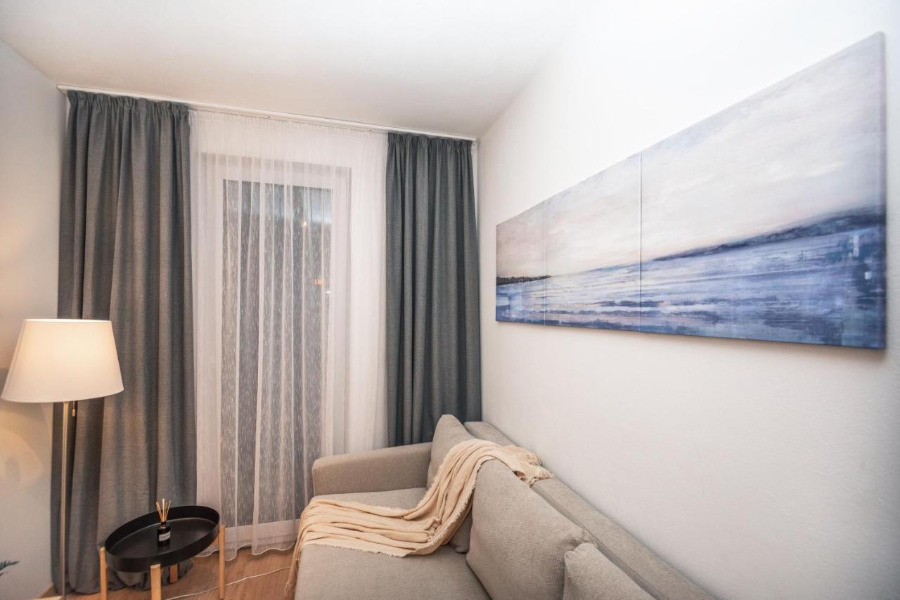 City Center Apartment - Modern & Elegant Μπρατισλάβα Εξωτερικό φωτογραφία