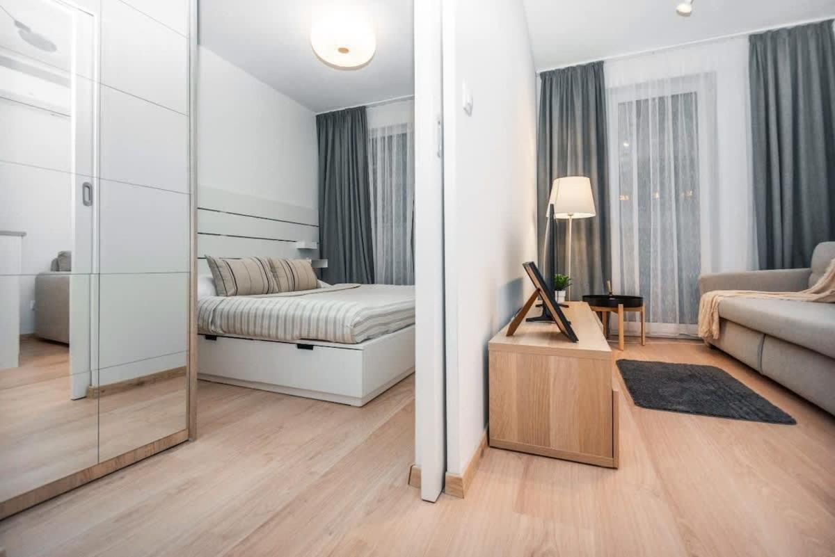 City Center Apartment - Modern & Elegant Μπρατισλάβα Εξωτερικό φωτογραφία